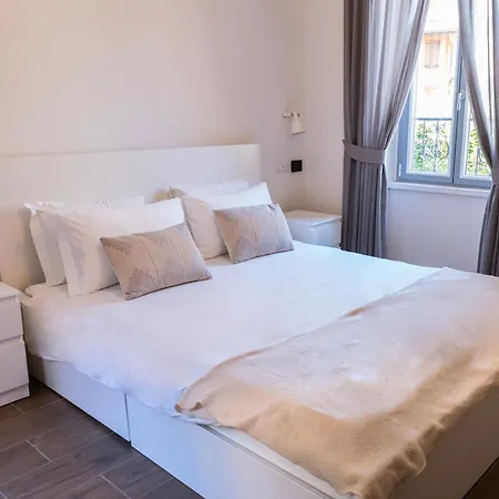La Dolce Dimora, Centro Luxury & Comfort Apartament