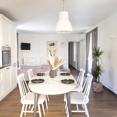 La Dolce Dimora, Centro Luxury & Comfort Apartament Menaggio